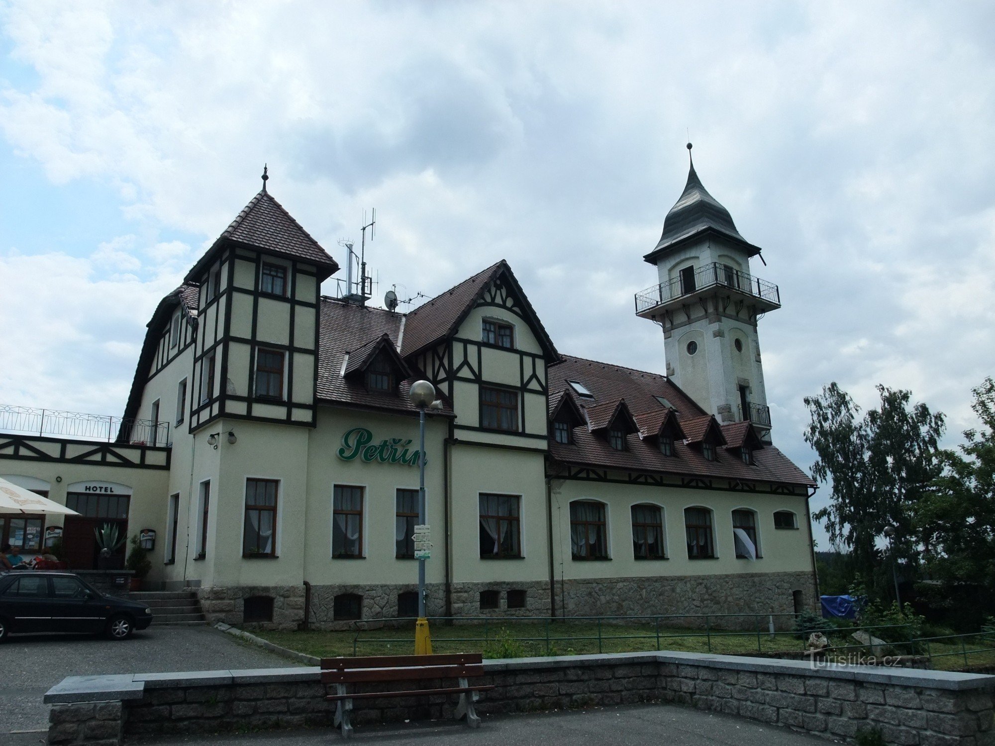 Utsiktstornet Petřín - Jablonec nad Nisou som i din handflata