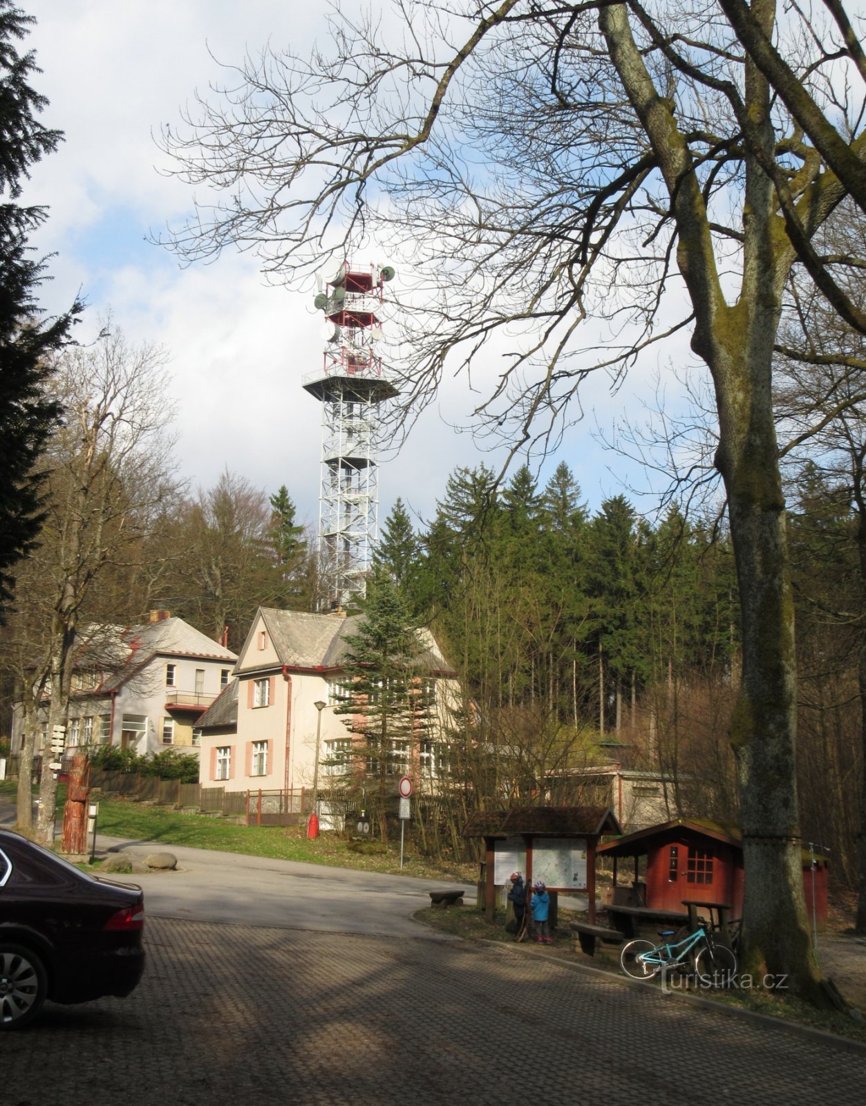 Pípalka lookout tower