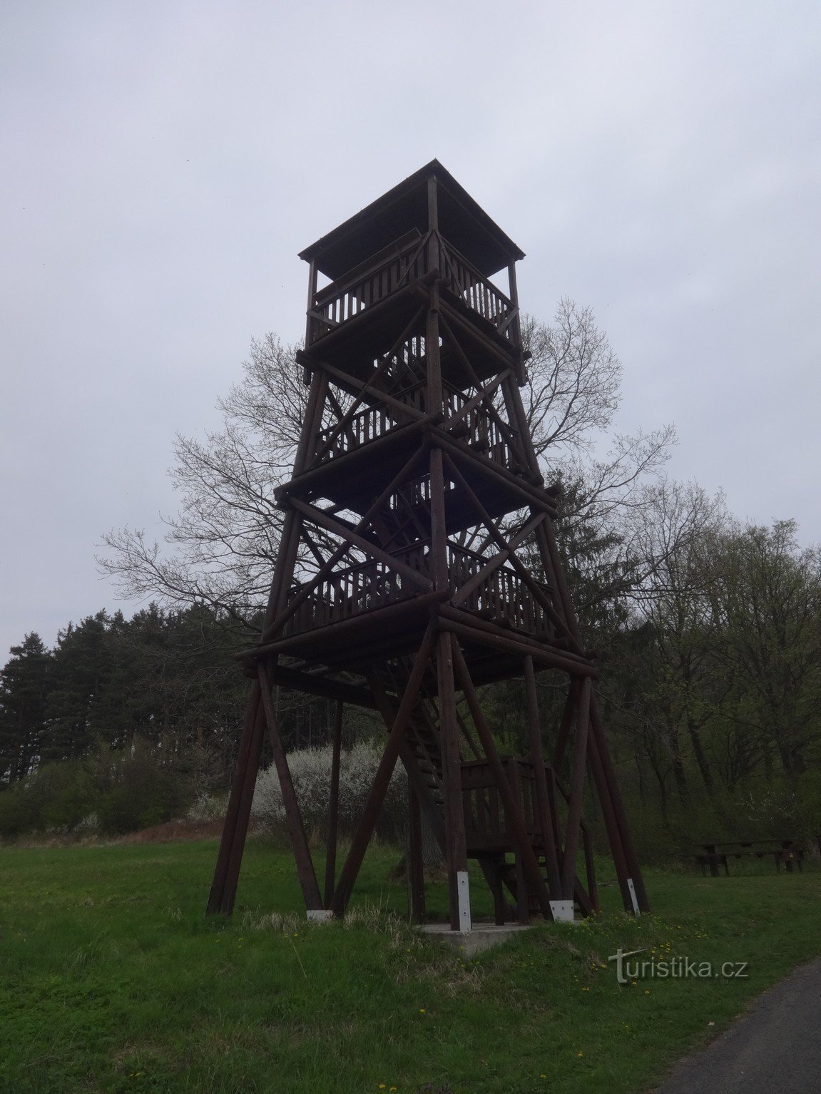 Pod Vojanská observationstorn nära Bystřice pod Lopeníek