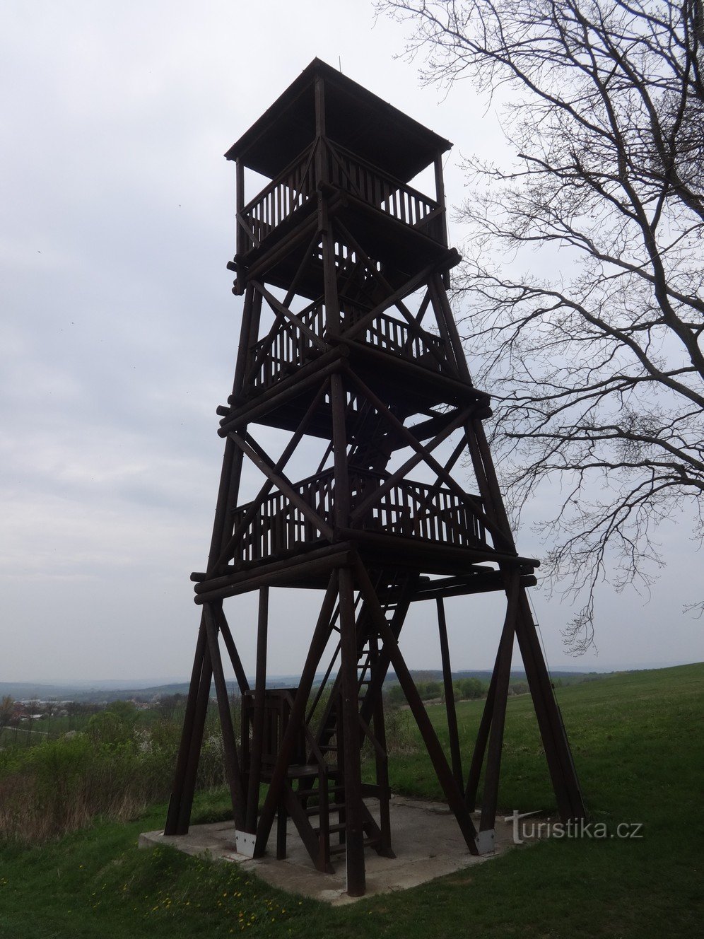 Torre de observação Pod Vojanská perto de Bystřice pod Lopeníek