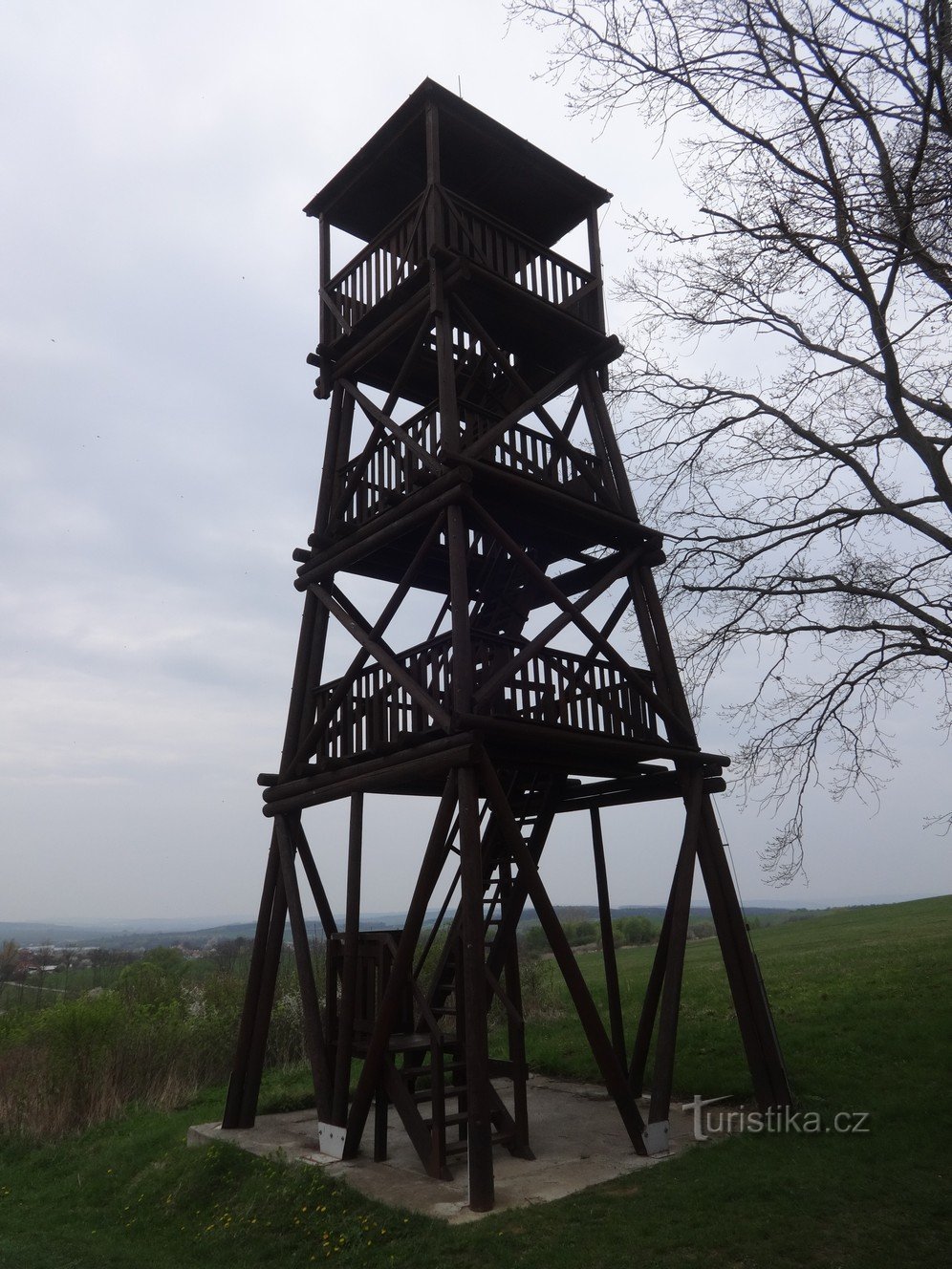 Pod Vojanská kilátó, Bystřice pod Lopeníek közelében