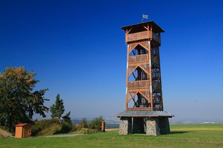 Šance uitkijktoren in de buurt van Jakubčovice