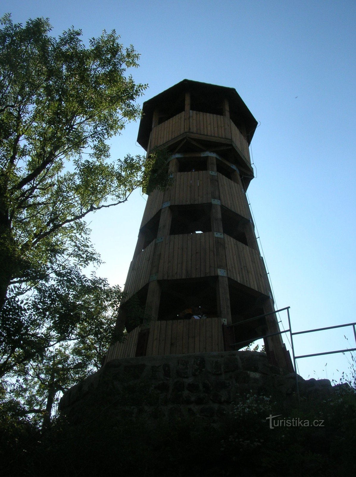 Razgledna točka Strážný vrh od spodaj