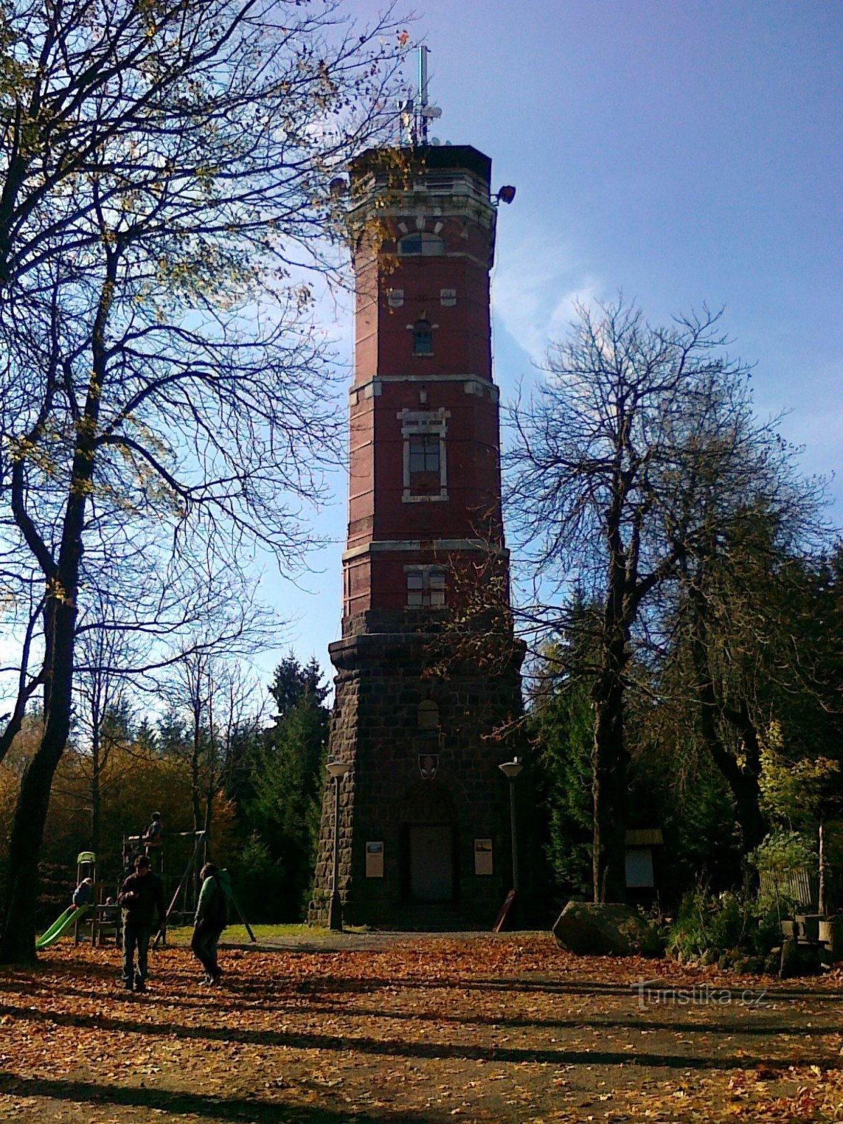 Torre de vigia dançarina