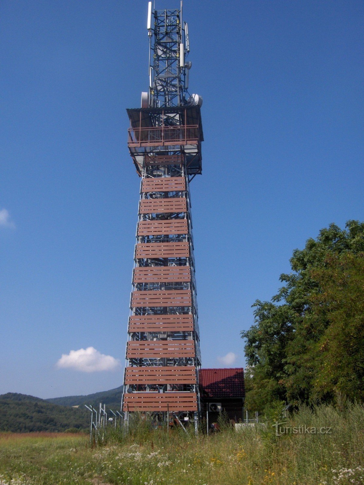 Aussichtsturm bei Radejčín