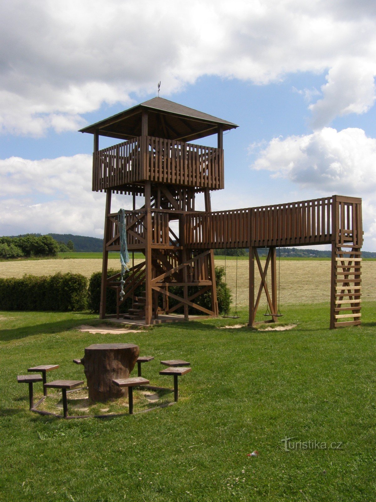 Torre di avvistamento vicino a Rtyn a Podkrkonoší