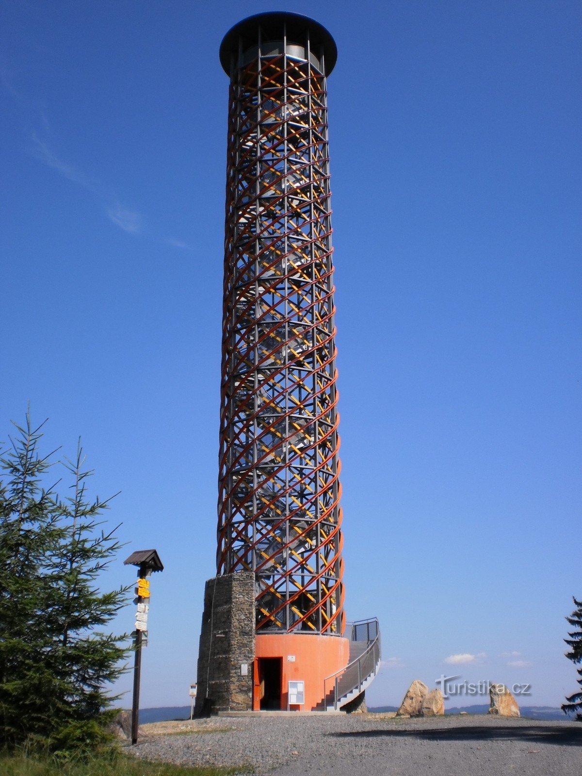 Aussichtsturm Vartovna auf dem Kataster des Dorfes Seninka