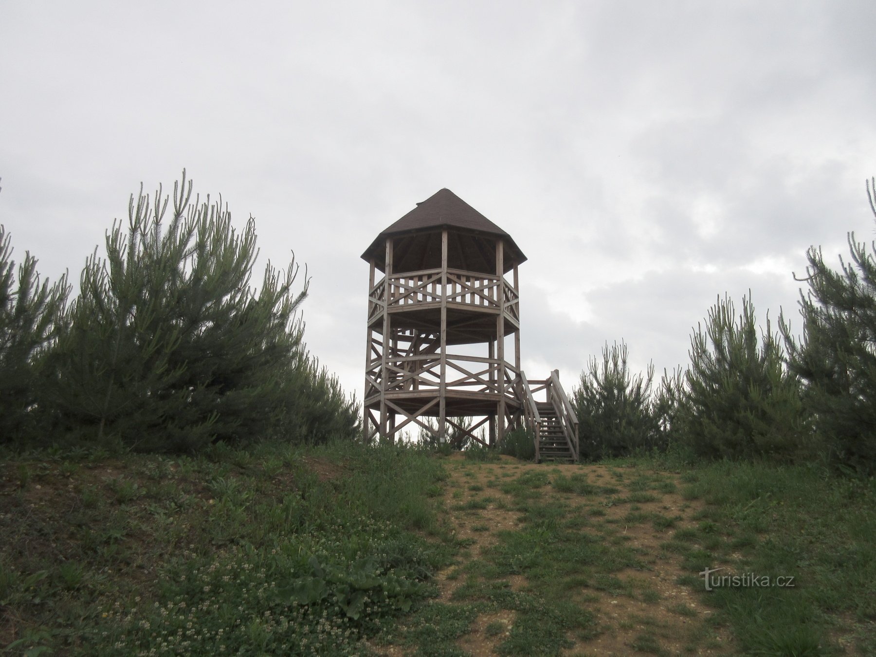 Torre de vigilancia desde el sur - lado accesible