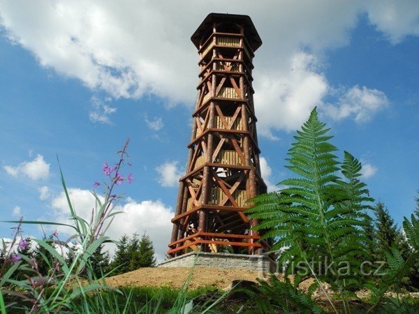 Torre de observação; fonte da foto: Sede do Turismo da Morávia Oriental, ops