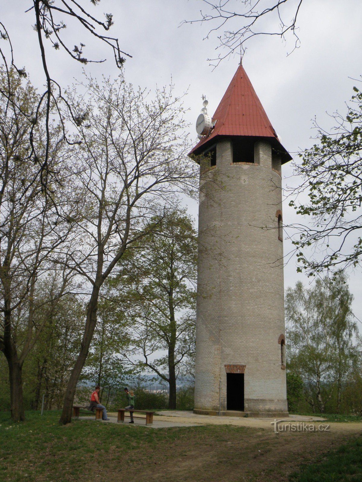 verspreid over Bohušův vrch