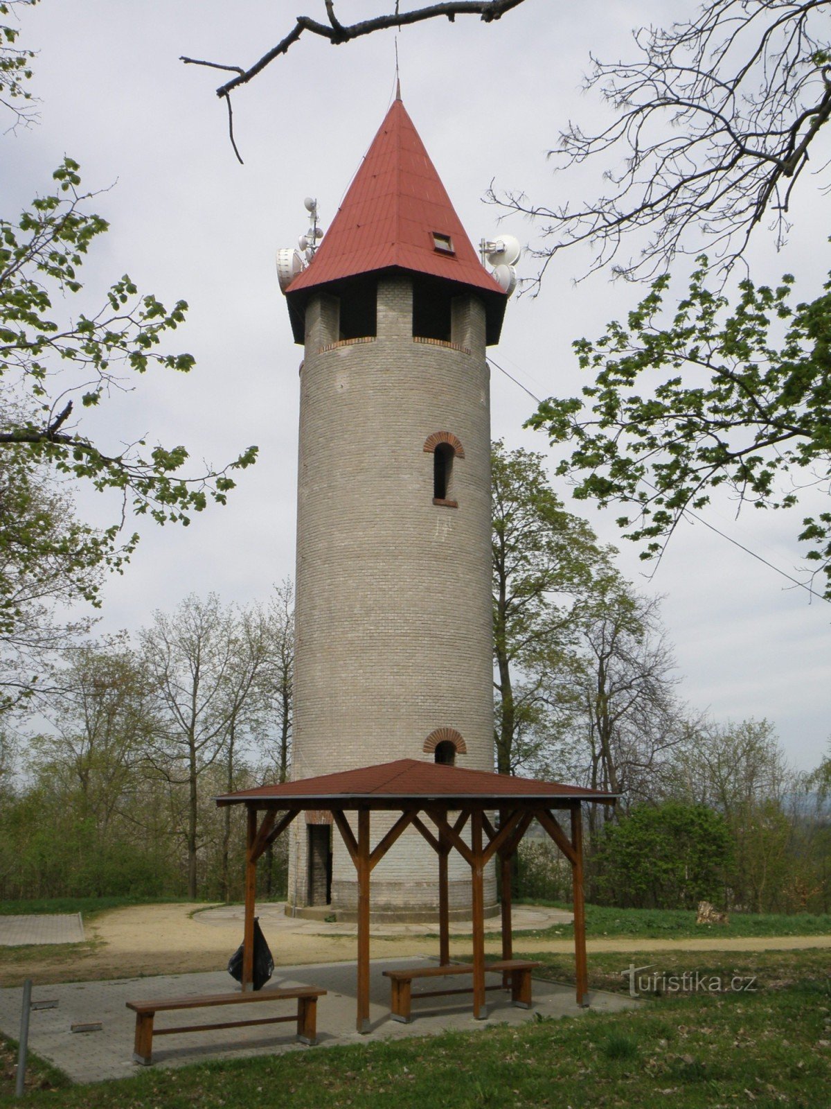 raširena preko Bohušův vrch