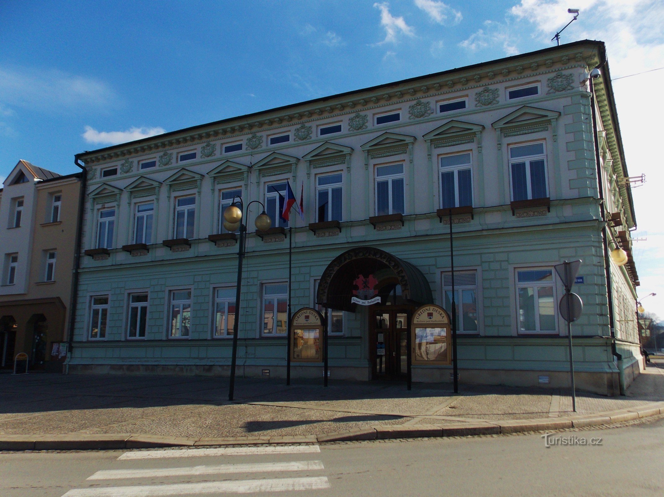 Rožnov tér