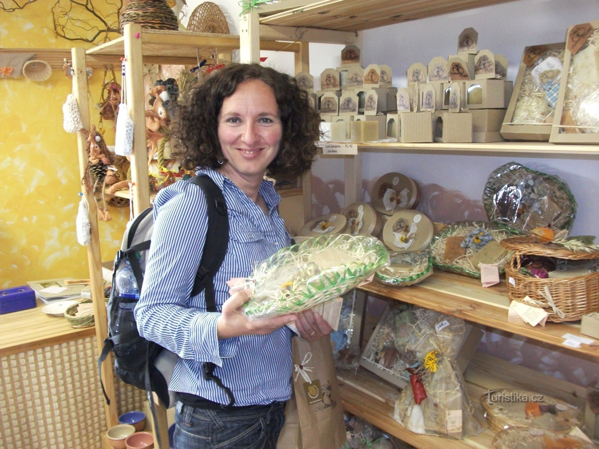 Handgemachte Seifen in interessanter in handgemachter kreativer Verpackung können b