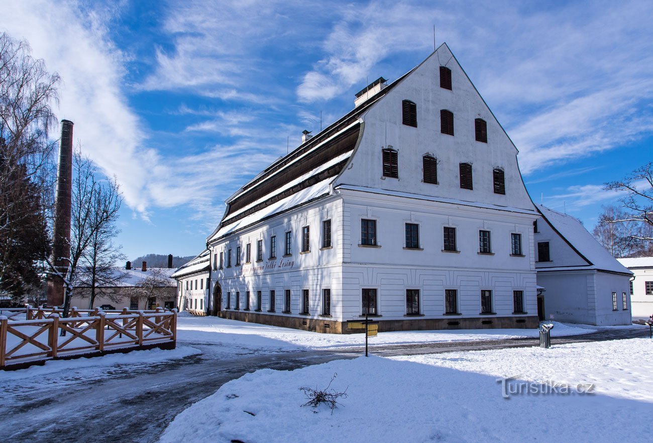 Den håndlavede papirfabrik har allerede fejret 400 år