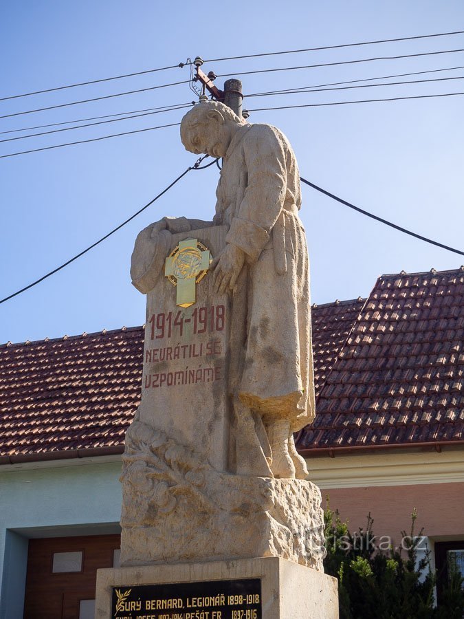 Rudice (cerca de Uherské Brod) – Monumento a los caídos