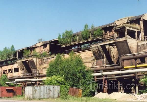Ore reservoirs of former blast furnaces