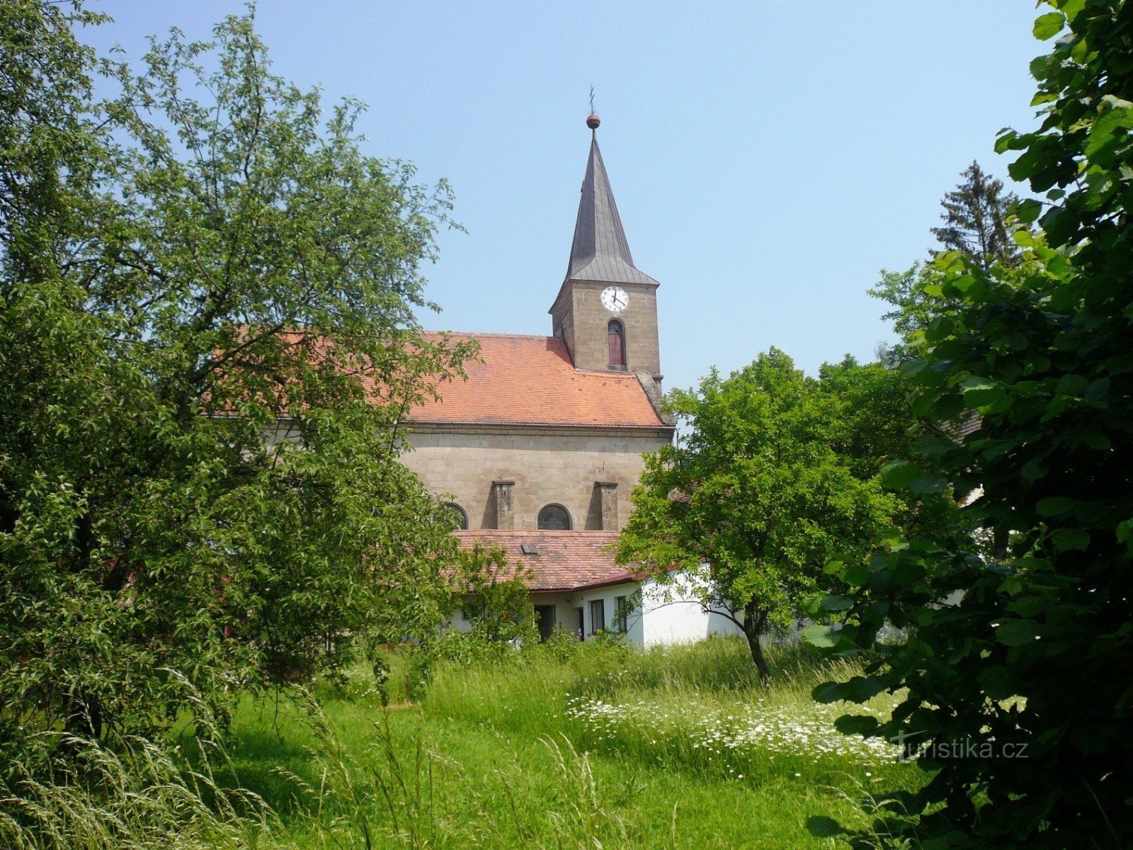 Rusava - kerk