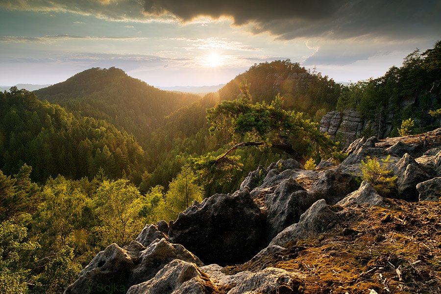 Рожева гірка