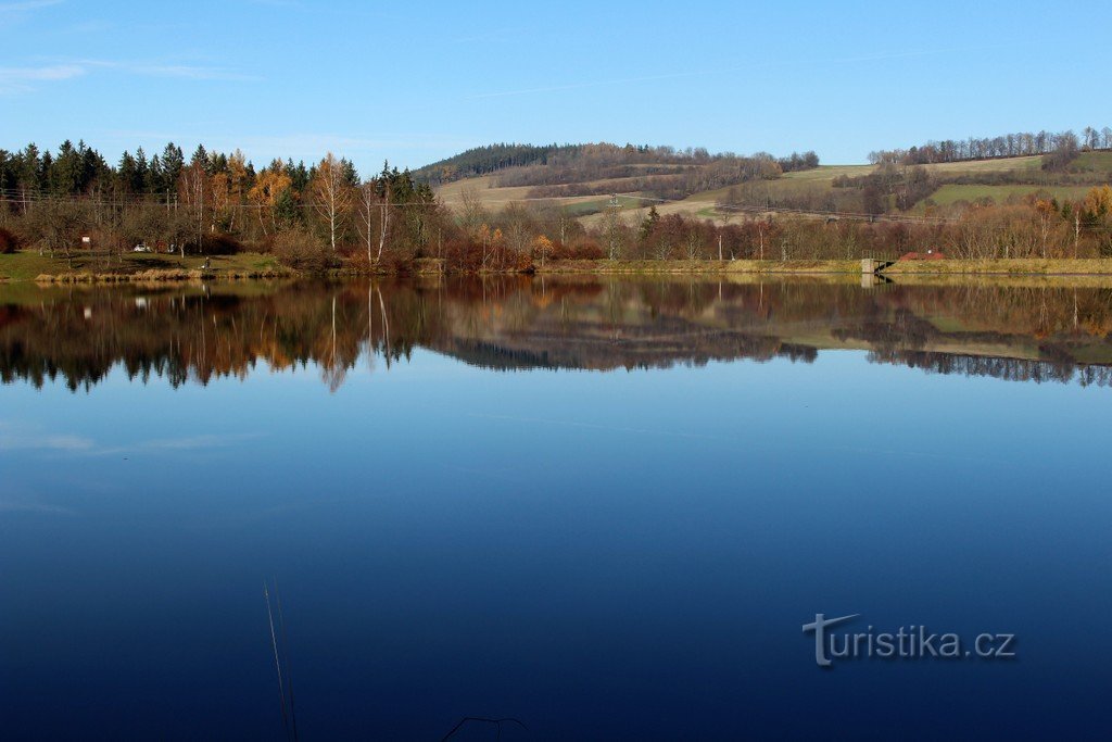 Teich Bušek bei Velhartic