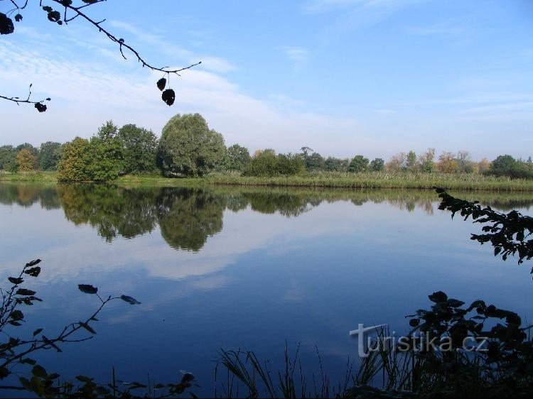 Kačírek pond