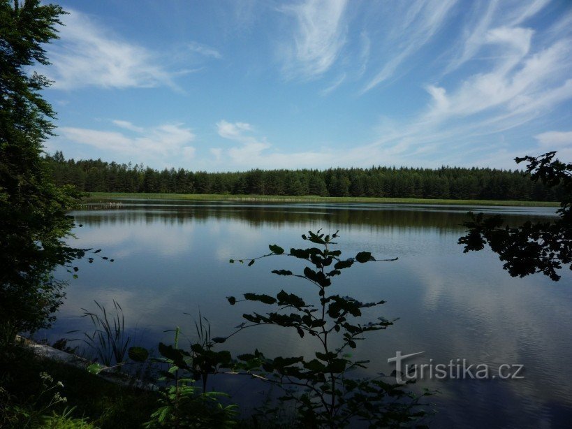 lago Měděnice