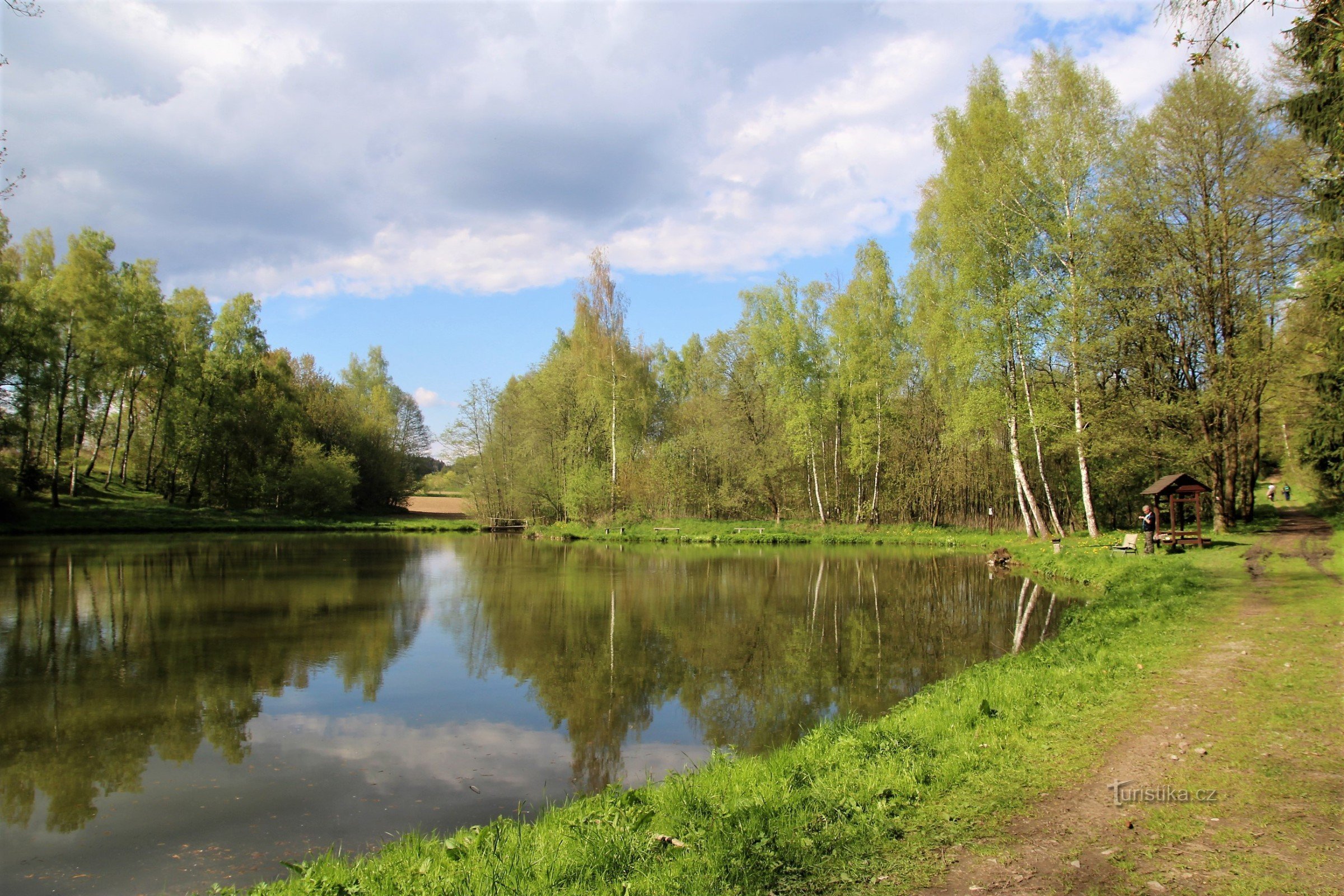 Obecňák pond