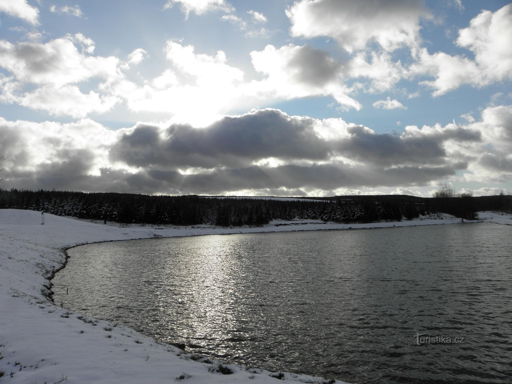 Étang au bord de la piste - 14.1.2012