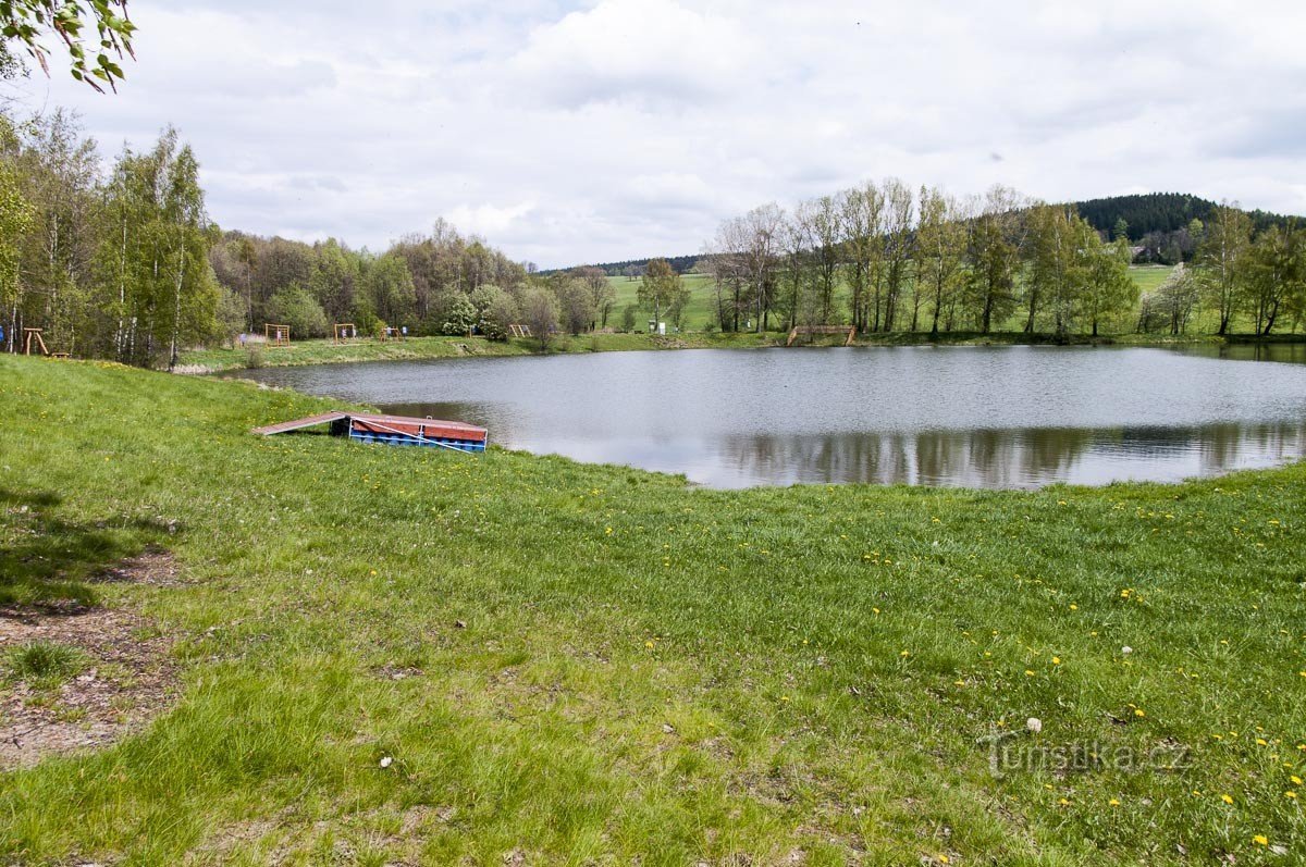 Teich in Andělská Hora