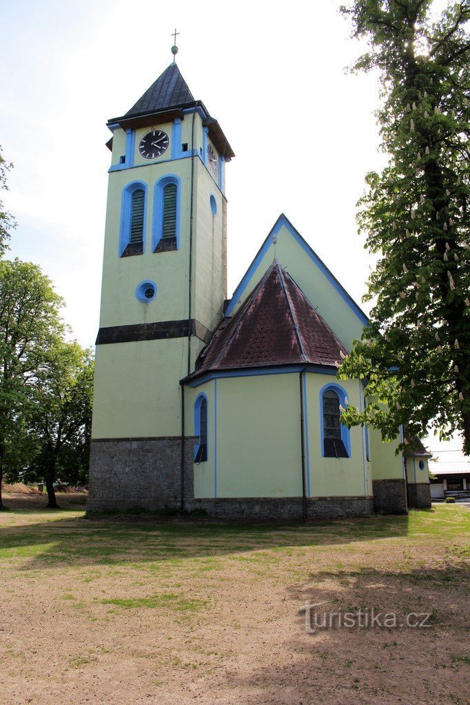 Estanque, capilla de St. Joseph