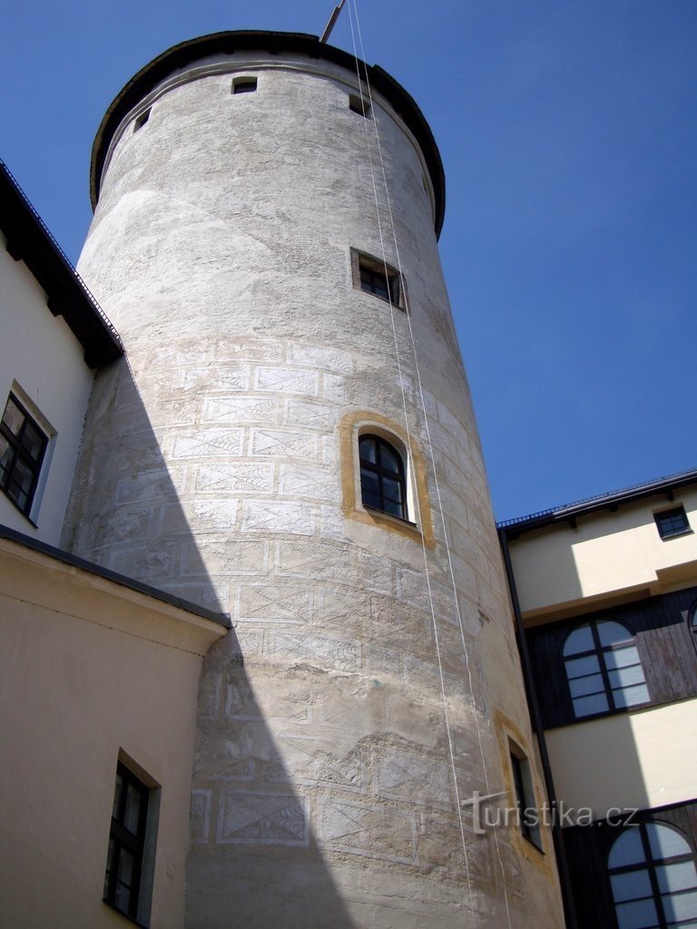 Rychmburk - tower from inside the castle grounds