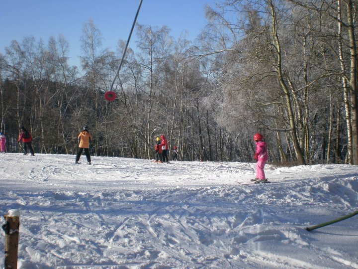 雷奇诺夫·扎莱西滑雪