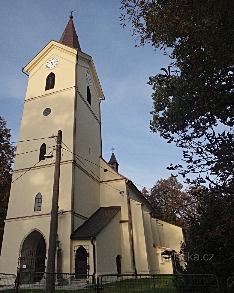 Εκκλησία Rychvald του St. Η Άννα από την άλλη πλευρά
