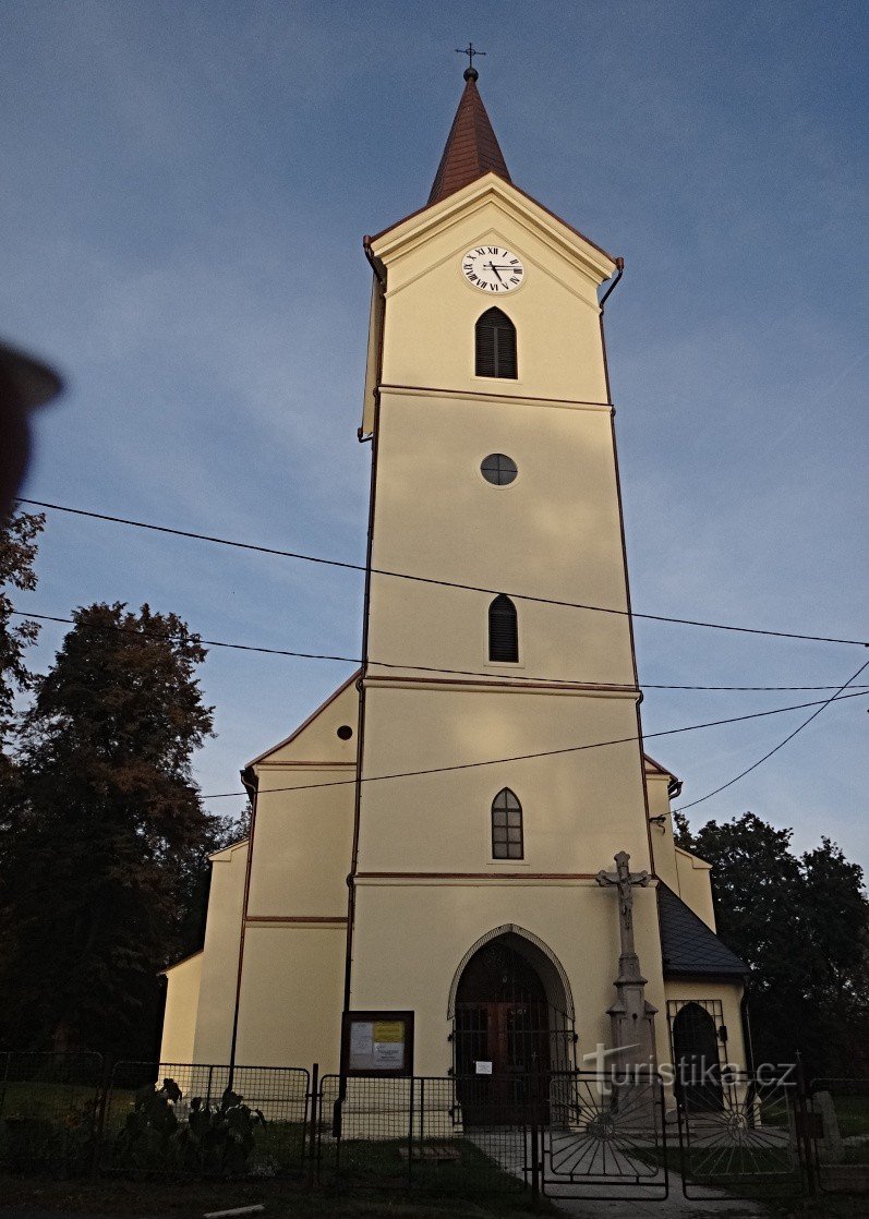 Rychvald-Fassade der Kirche St. Anne