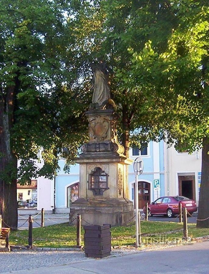 Rýmařov-Marian Column trên Náměstí Míru - Ảnh: Ulrych Mir.