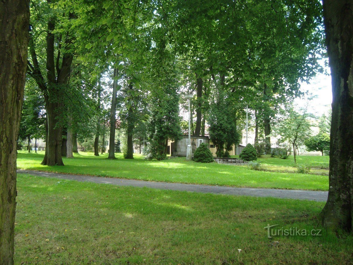 Rýmařov-spomenik poginulima u Drugom svjetskom ratu-Foto: Ulrych Mir.