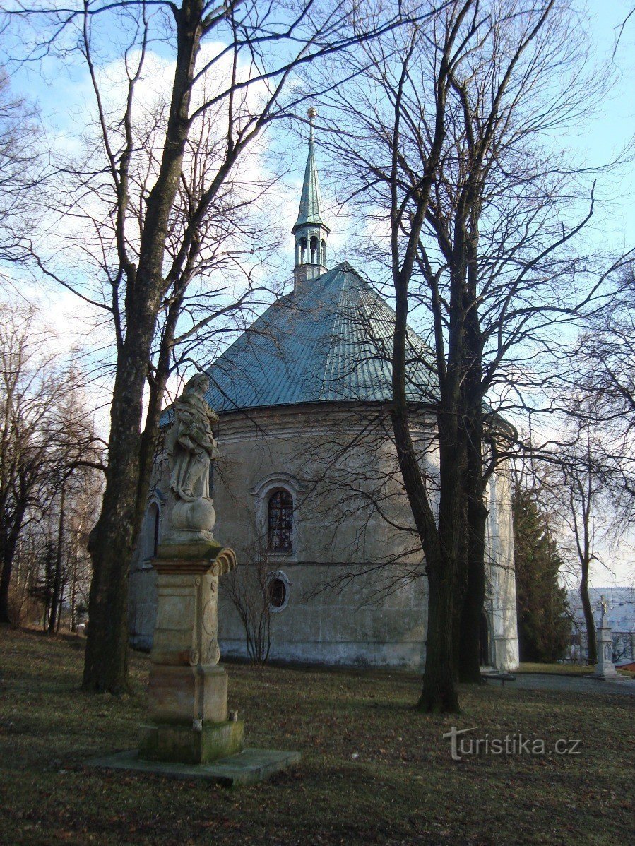 Rýmařov - P. Maria の像と Lipkách のチャペル - 写真: Ulrych Mir.