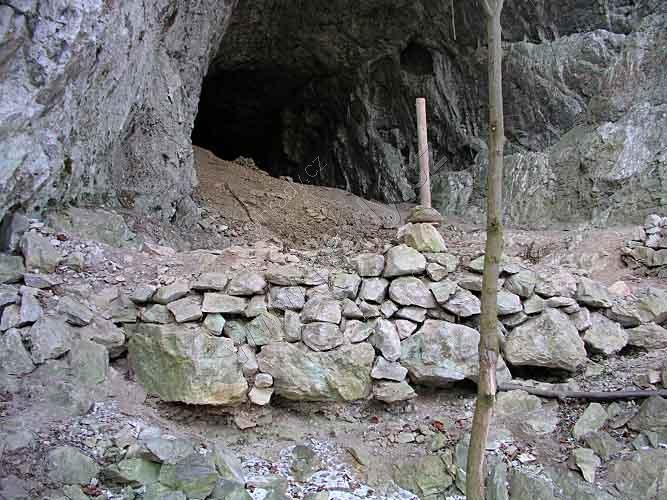 Rytířská jeskyně