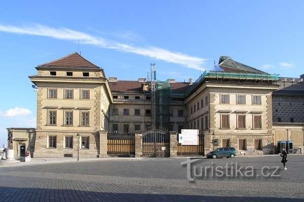 Salmovský palác - pogled sprijeda