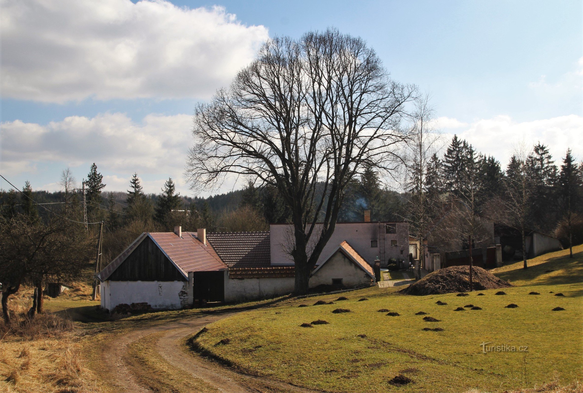 Die Einsamkeit von Pindulka am Rande der Insel bei Macocha