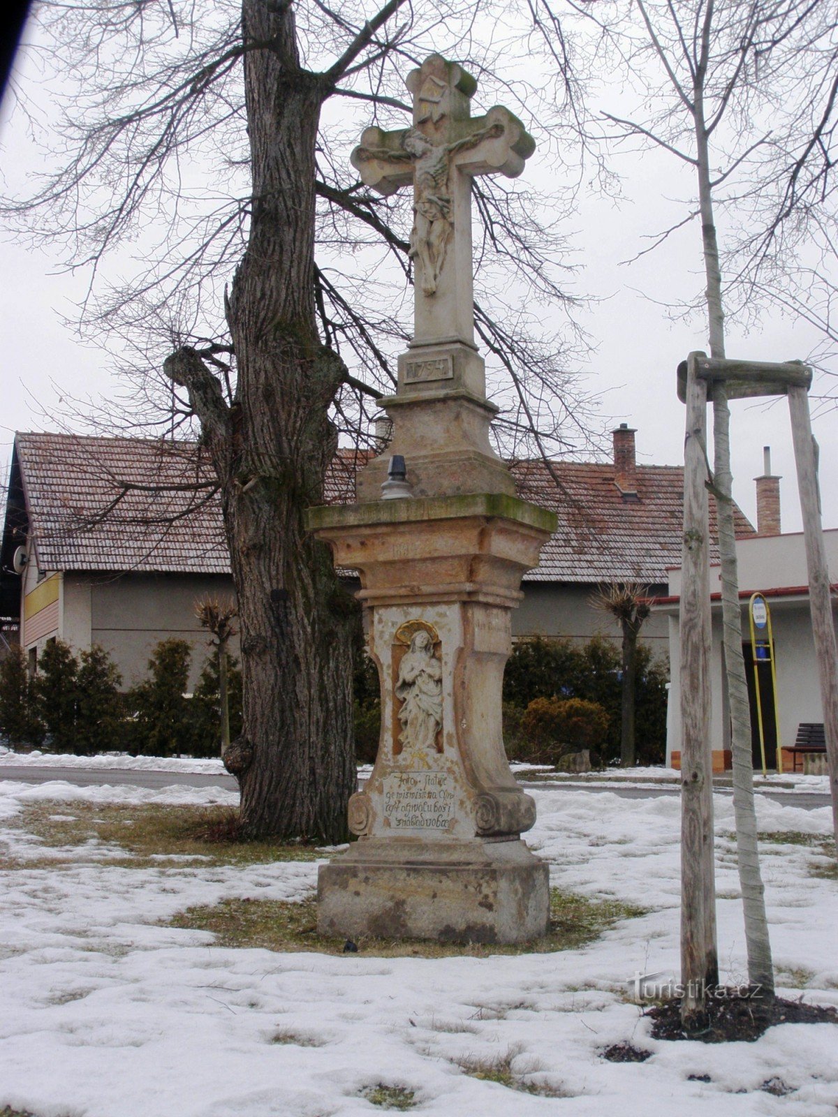 Šaplava - keresztre feszített emlékmű
