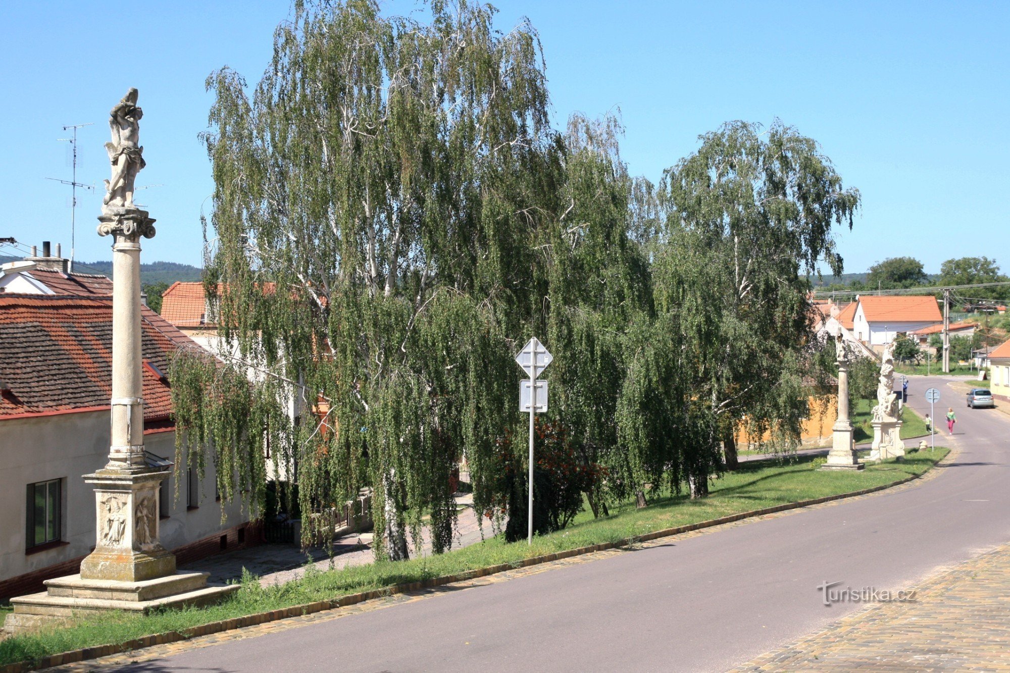 Šatov - pequenos monumentos sacros na aldeia