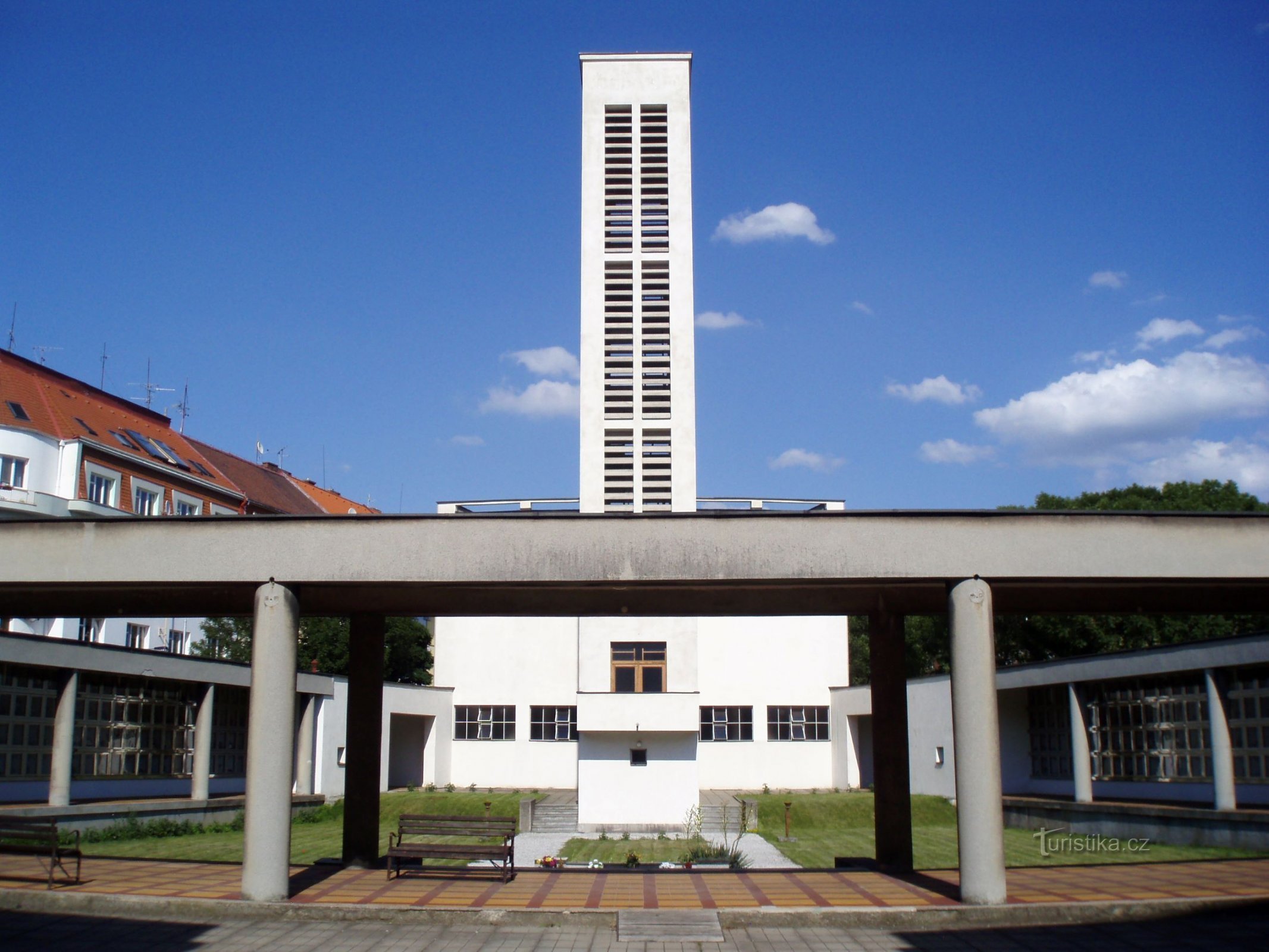 Zbor duhovnika Ambroža (Hradec Králové, 23.6.2012)