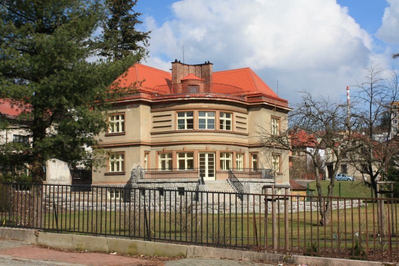 Schneider Villa