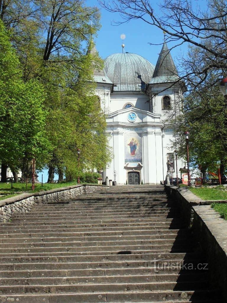 Escadas para a igreja