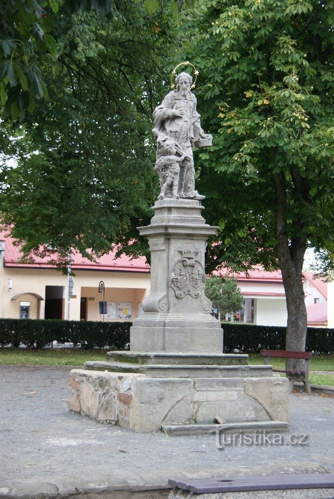 Seč - bức tượng của St. Jan Nepomucký