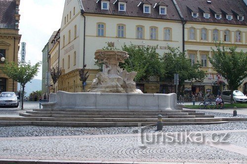 Secesyjna fontanna na Placu Masaryka