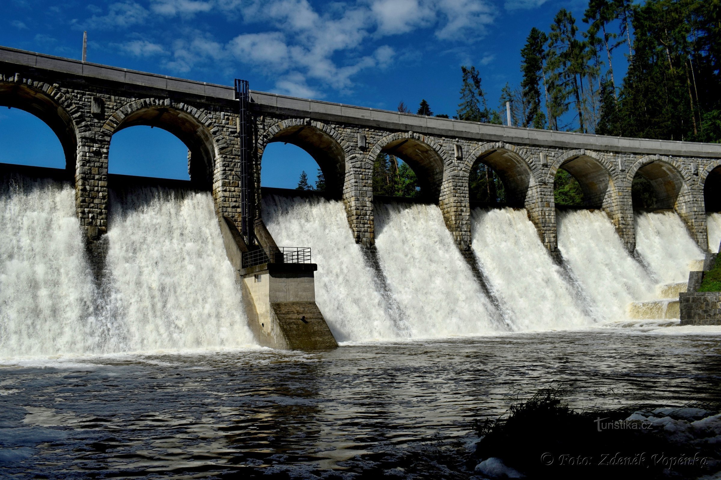 Sedlická-dam.