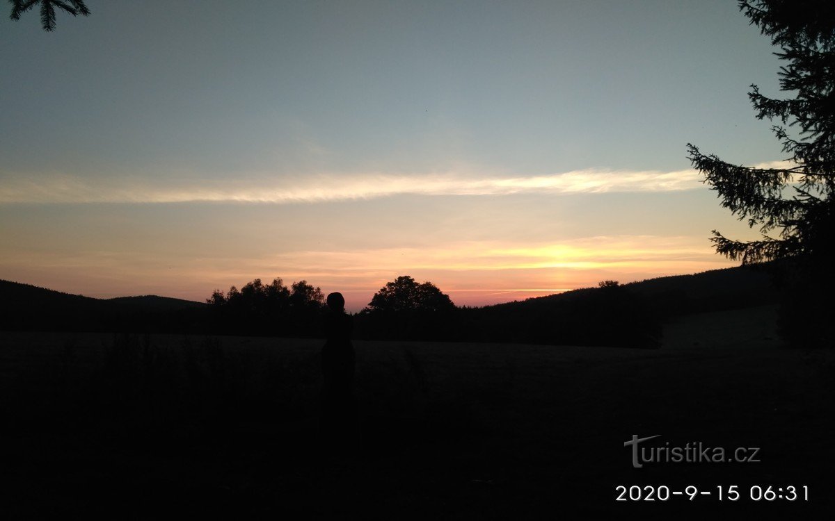 Sedlo Przelecz Gieraltowsky, 9 min.před východem