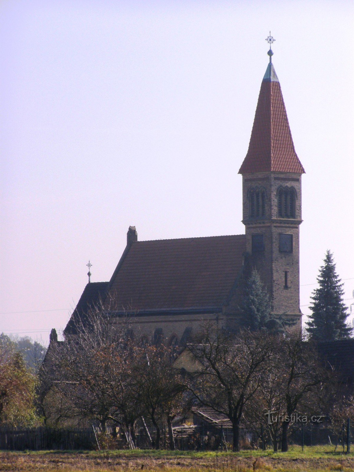Selmice - iglesia de St. Lorenzo