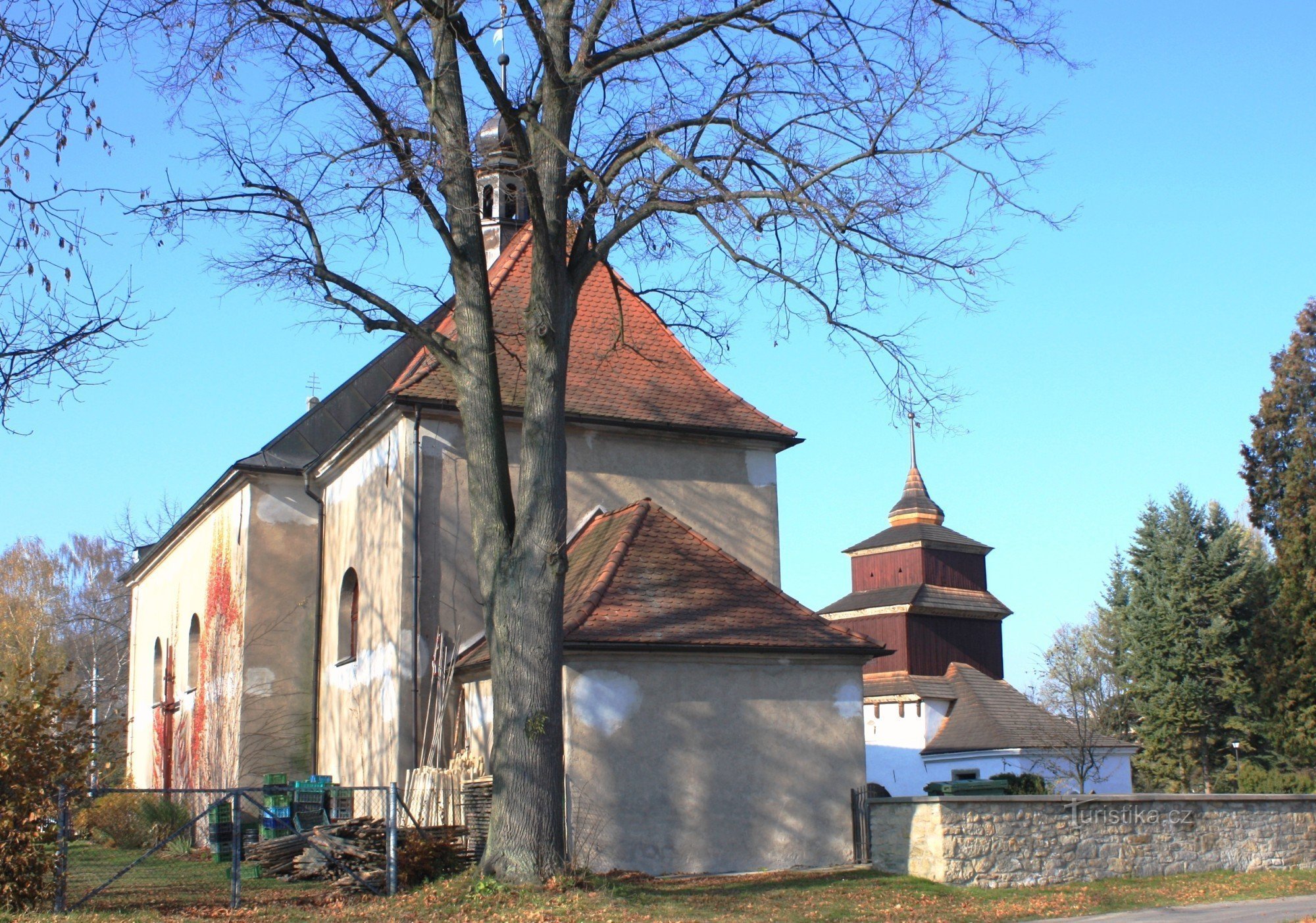Semanín - kostel sv. Bartoloměje